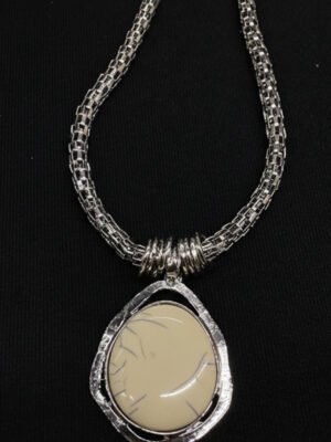 statement pendant necklace